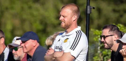 Aufstiegstrainer Hoffmann tritt zurück Kevin Hoffmann FV Dudenhofen